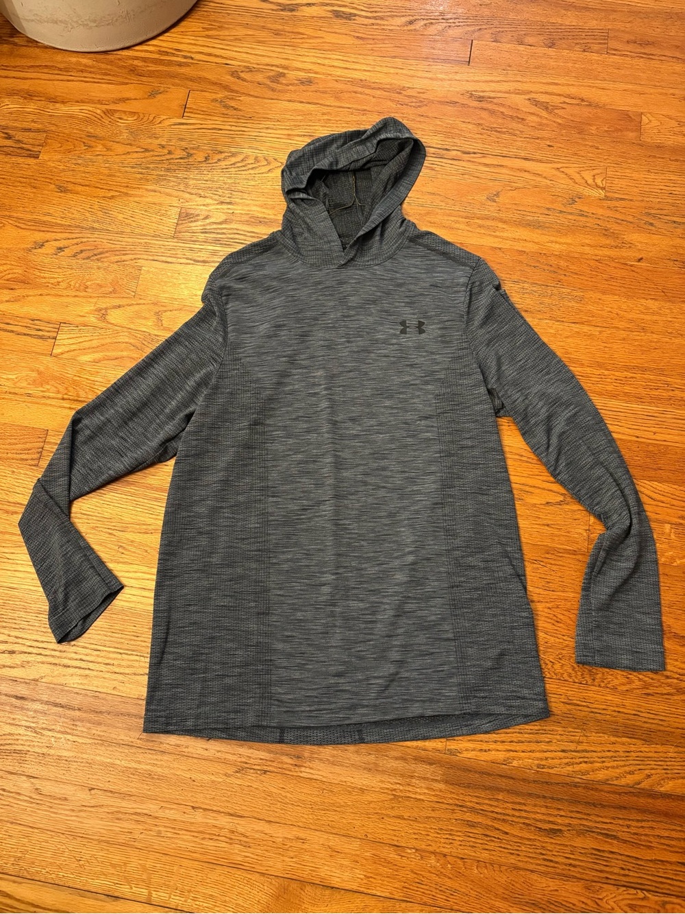 Under Armour Men’s Heather Gray Hooded Performance Pullover